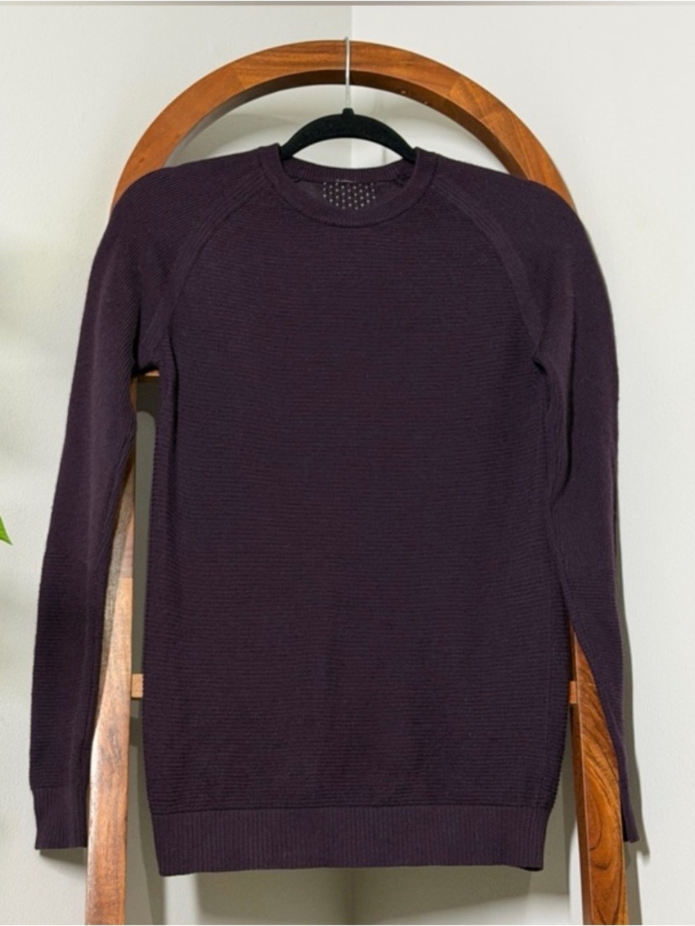 Lululemon SMALL Dark Purple Long Sleeve Knit Sweater